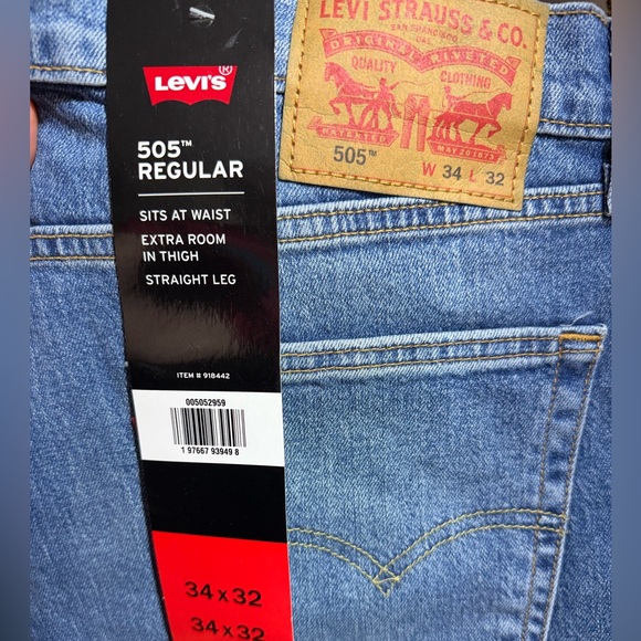Levi’s Men’s Regular Fit 505 Jeans blue Size 34x32 NWT - Picture 2 of 4